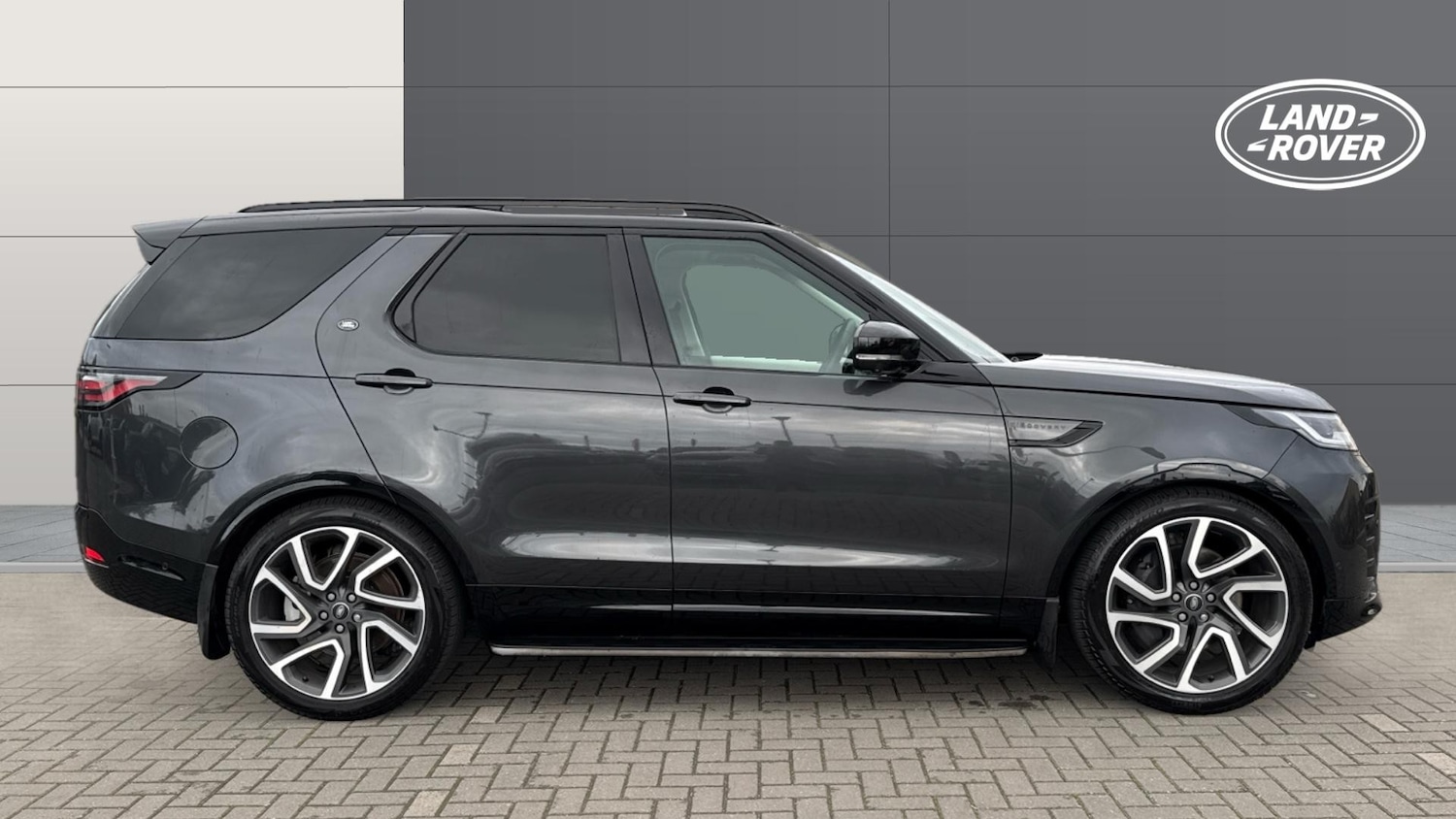 Used Land Rover Discovery 2025 for sale - 76612509: Photo 5