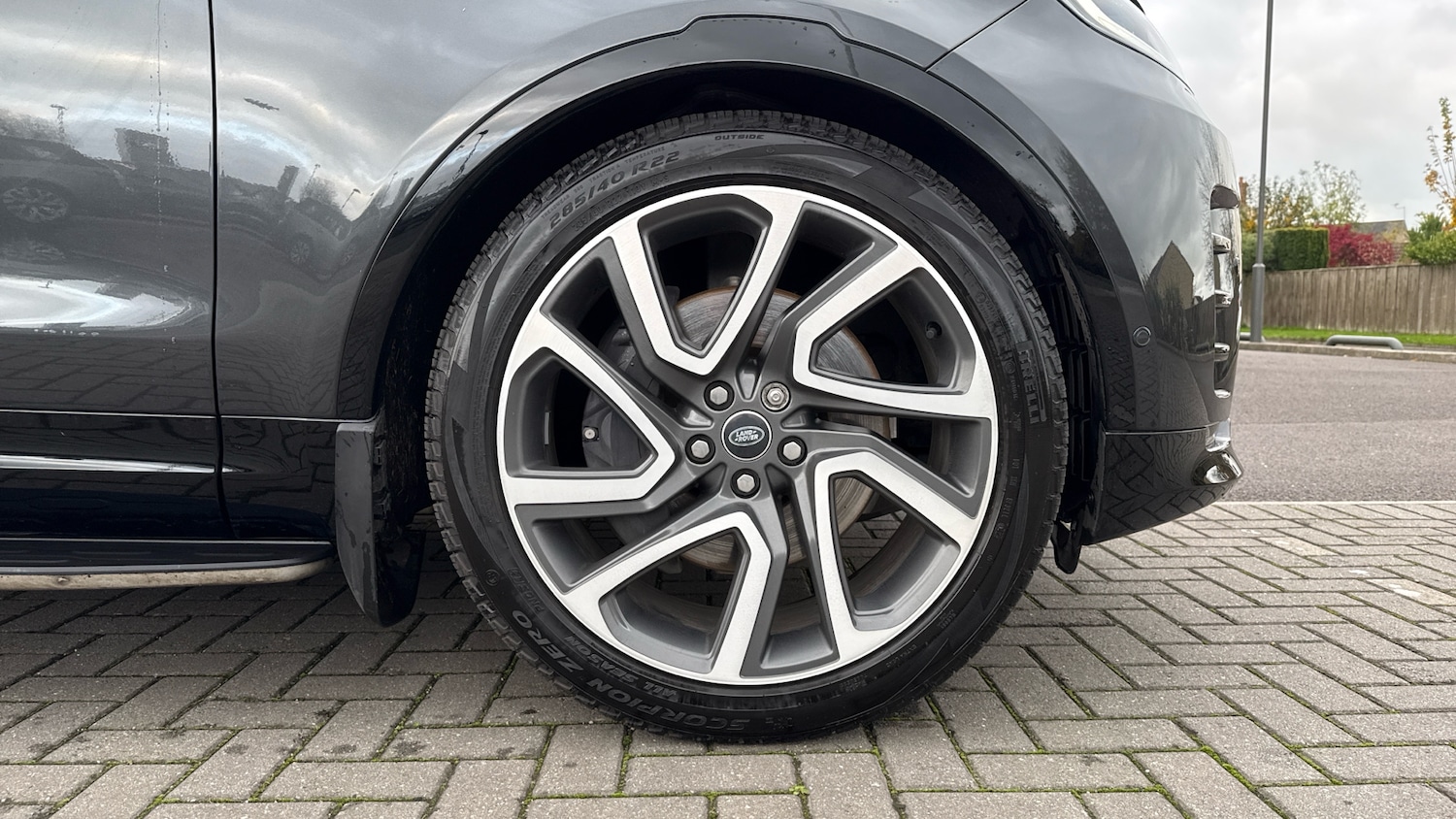 Used Land Rover Discovery 2025 for sale - 76612509: Photo 8