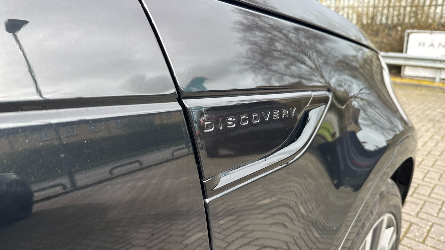 Used Land Rover Discovery 2022 for sale - 77915887: Photo 24