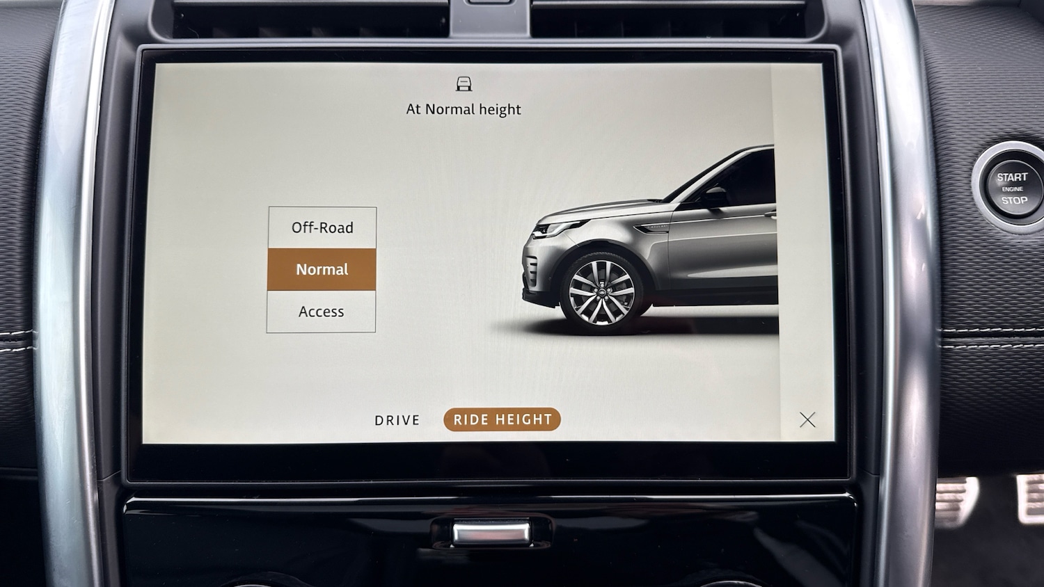 Used Land Rover Discovery 2022 for sale - 77915887: Photo 37