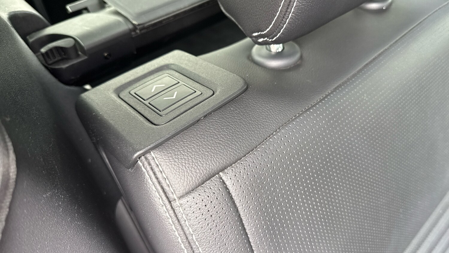 Used Land Rover Discovery 2022 for sale - 77915887: Photo 39