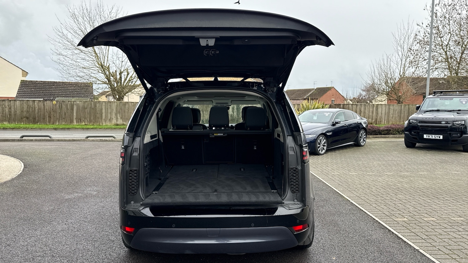 Used Land Rover Discovery 2025 for sale - 76777926: Photo 27