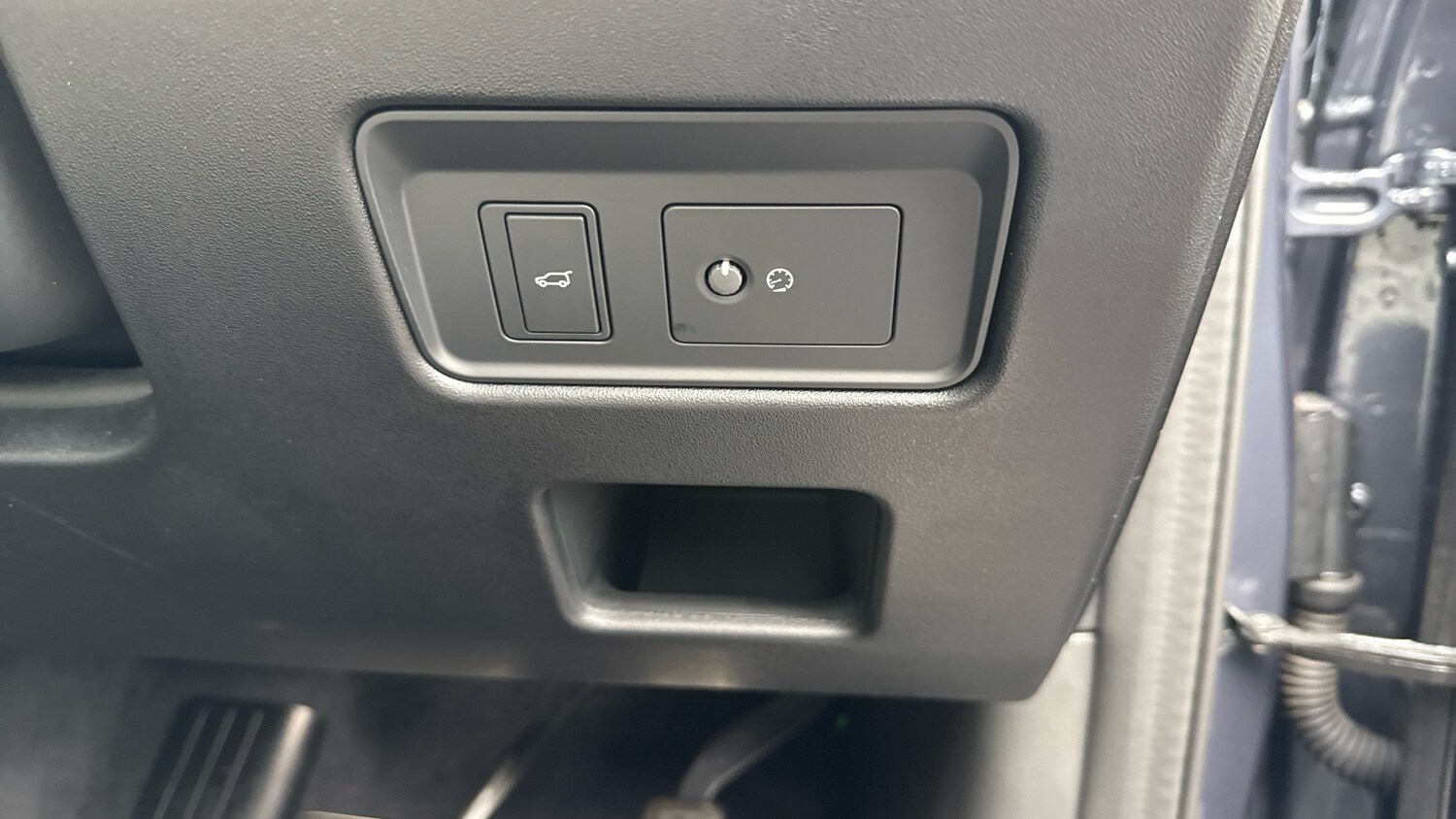 Used Land Rover Discovery 2025 for sale - 76777926: Photo 31