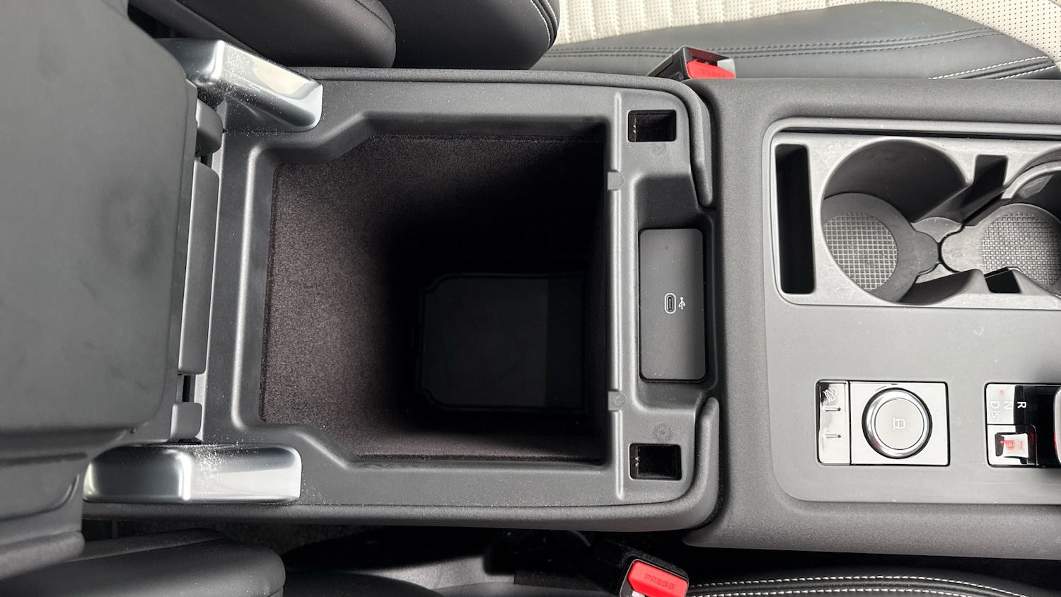 Used Land Rover Discovery 2025 for sale - 76777926: Photo 37