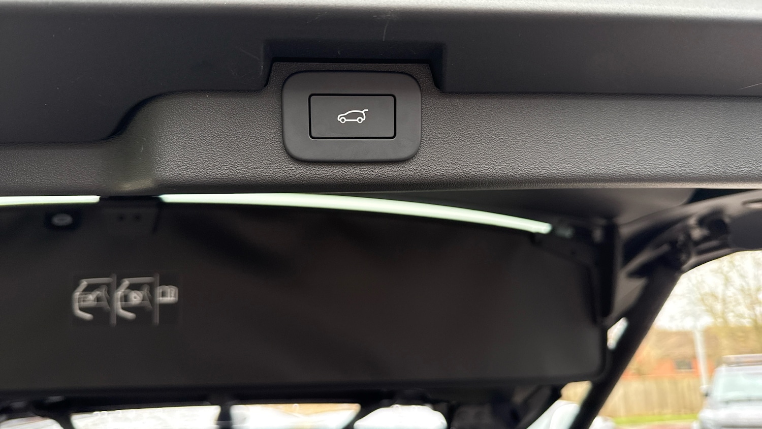 Used Land Rover Discovery 2025 for sale - 76777926: Photo 44