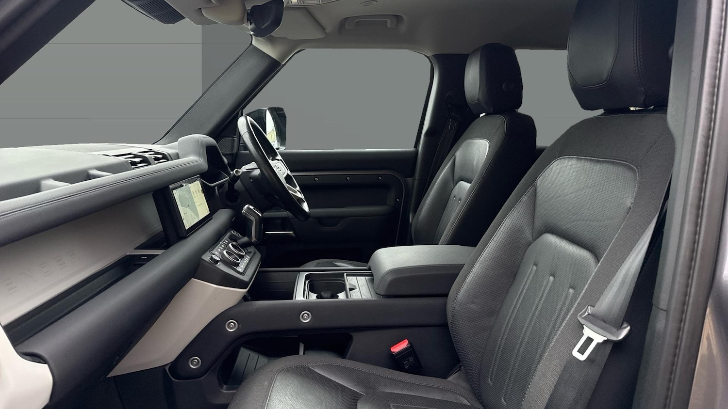 Used Land Rover Defender 2020 for sale - 76891601: Photo 3