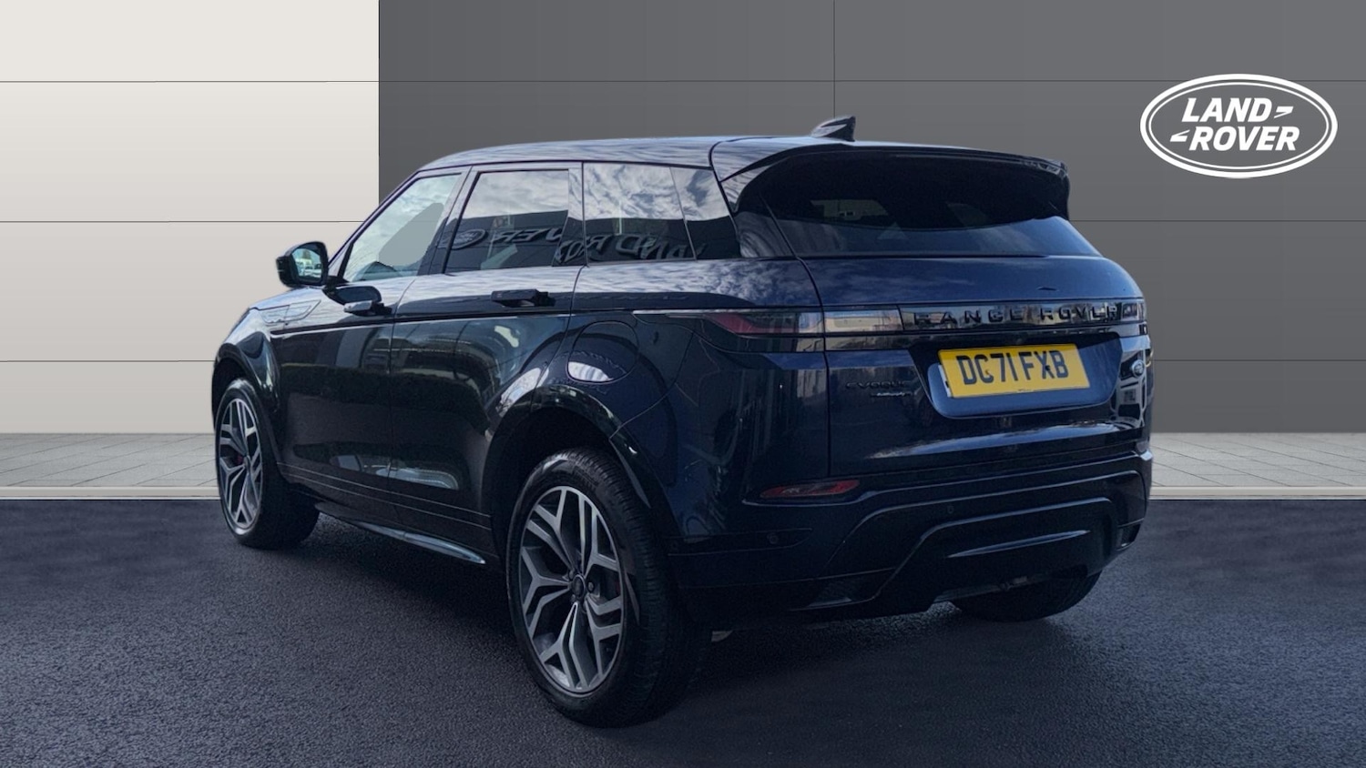 Used Land Rover Range Rover Evoque 2021 for sale - 77124989: Photo 2