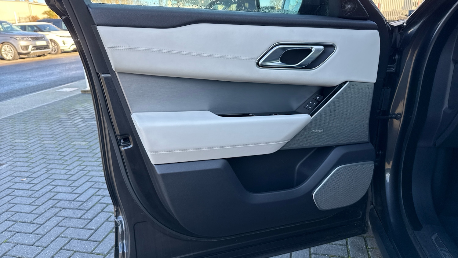 Used Land Rover Range Rover Velar 2020 for sale - 76884733: Photo 45