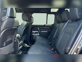 Used Land Rover Defender 2023 for sale - 79261036: Photo