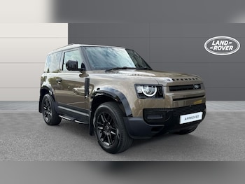 Land Rover - Defender