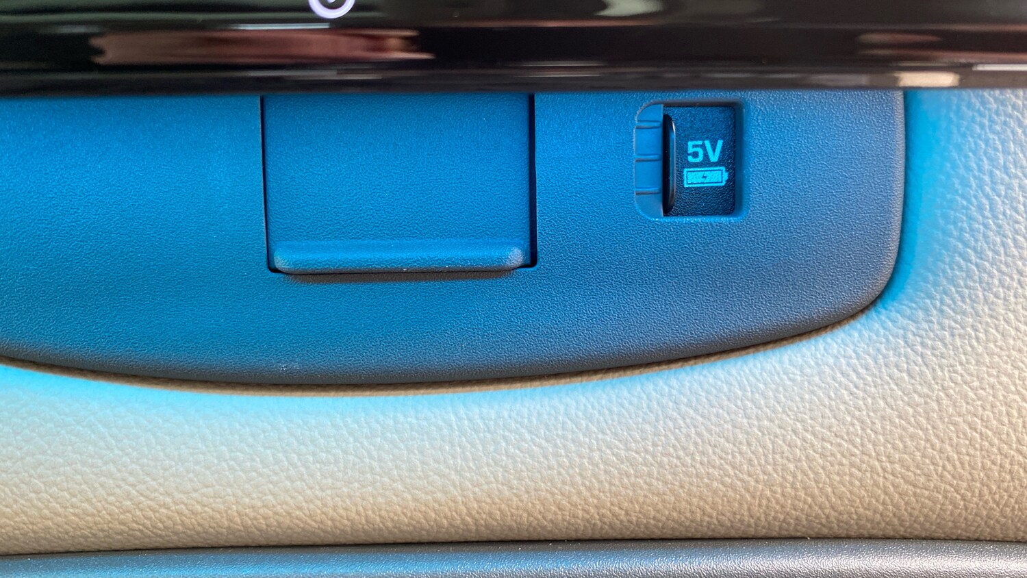 Used Land Rover Defender 2021 for sale - 76627756: Photo 48