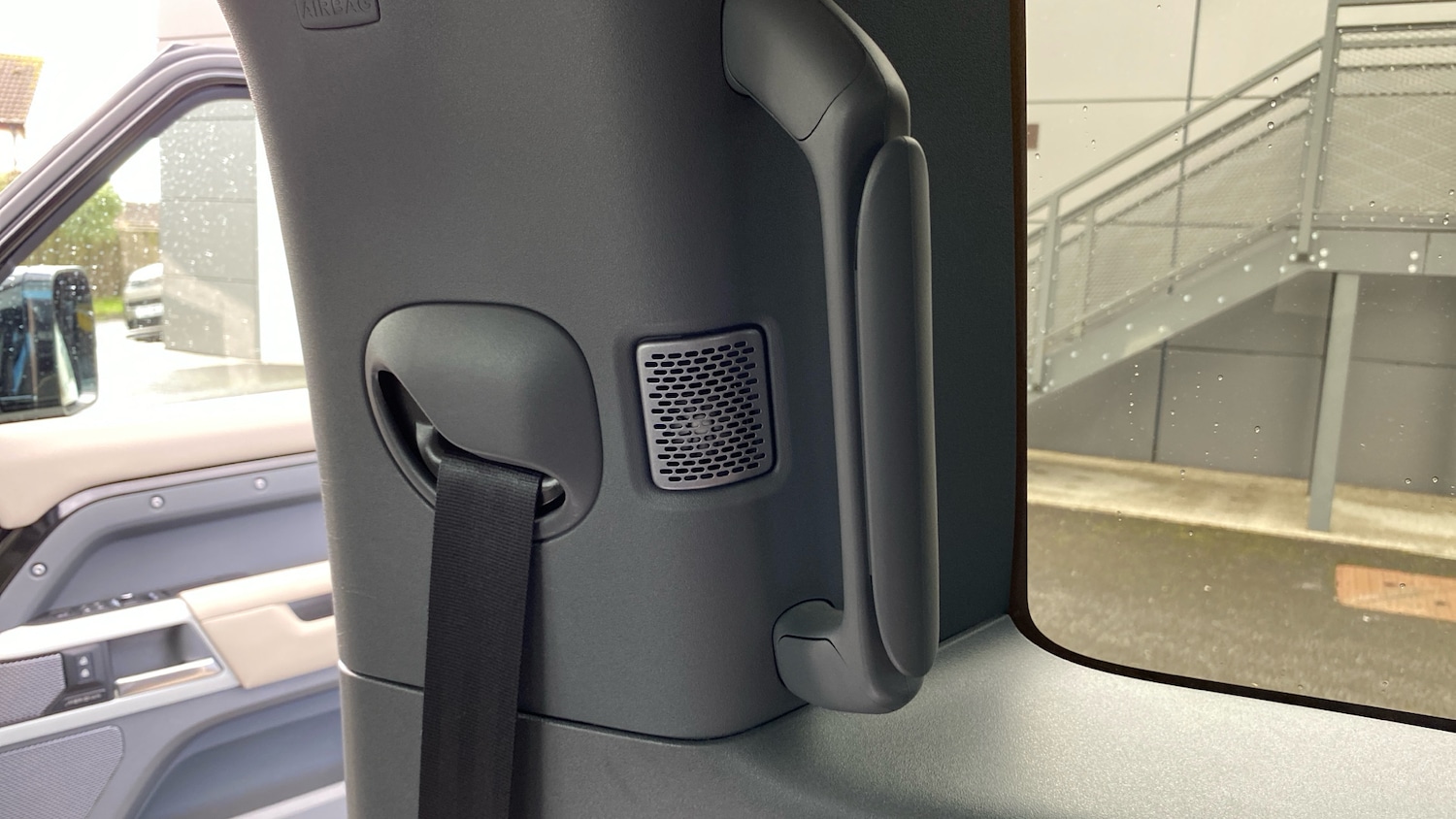 Used Land Rover Defender 2021 for sale - 76627756: Photo 51