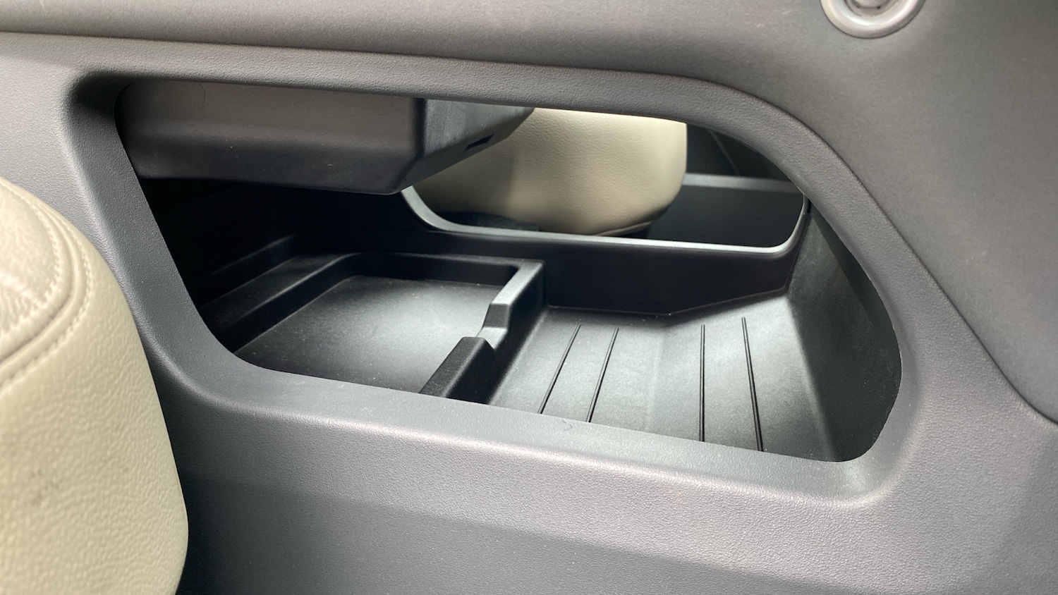 Used Land Rover Defender 2021 for sale - 76627756: Photo 52