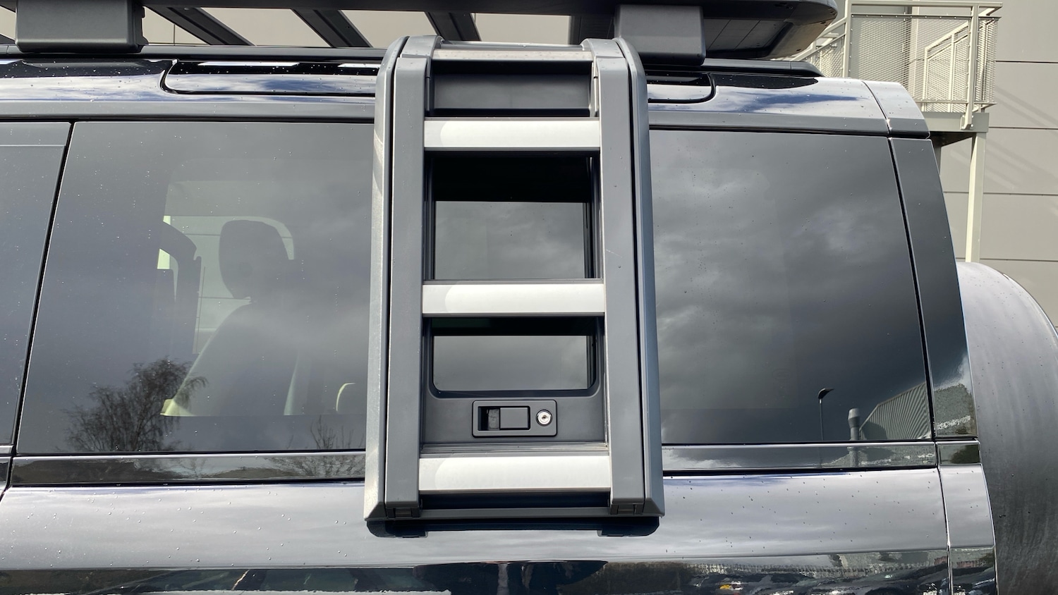 Used Land Rover Defender 2021 for sale - 76627756: Photo 56