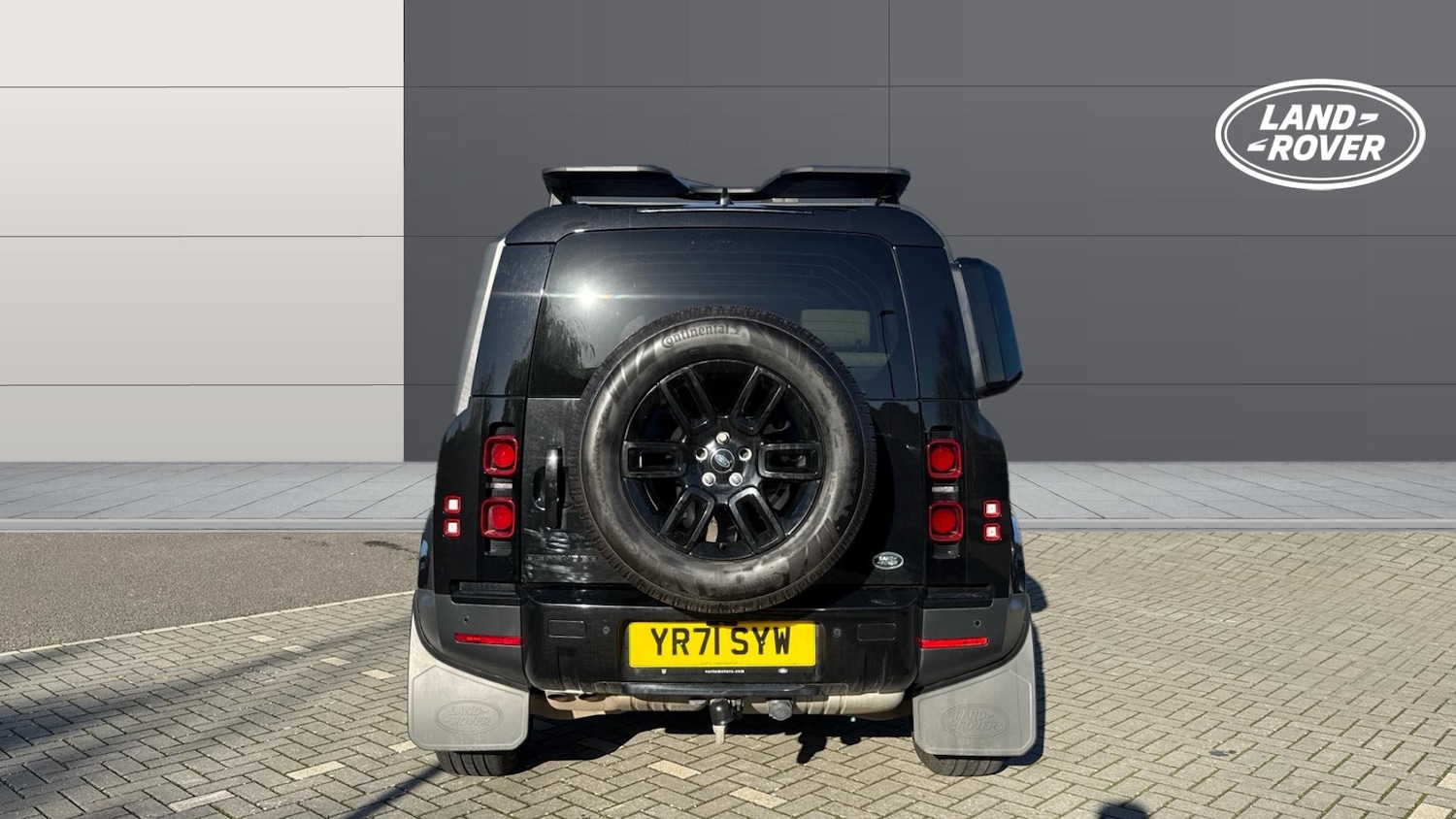 Used Land Rover Defender 2021 for sale - 76627756: Photo 6