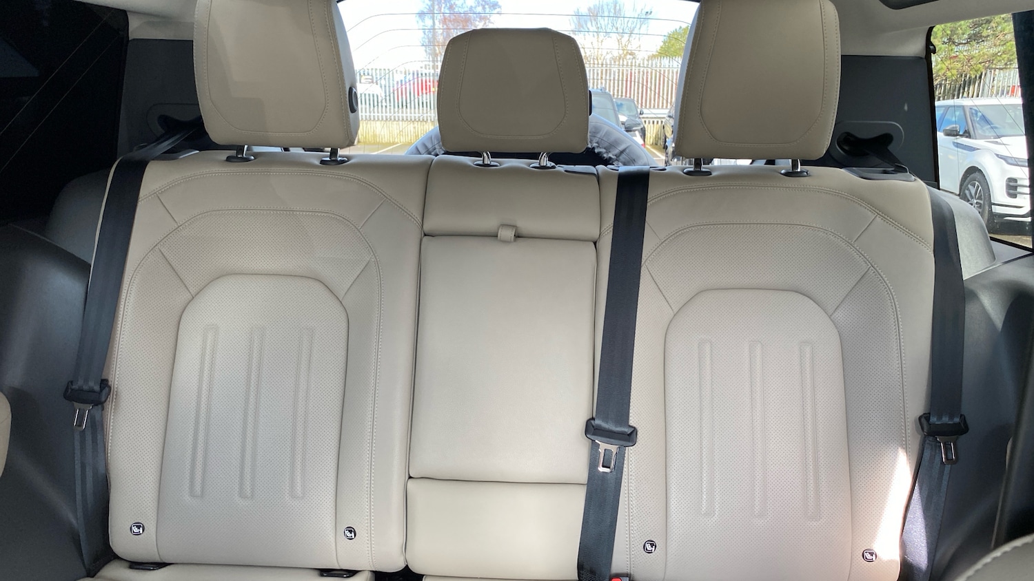 Used Land Rover Defender 2021 for sale - 76627756: Photo 61