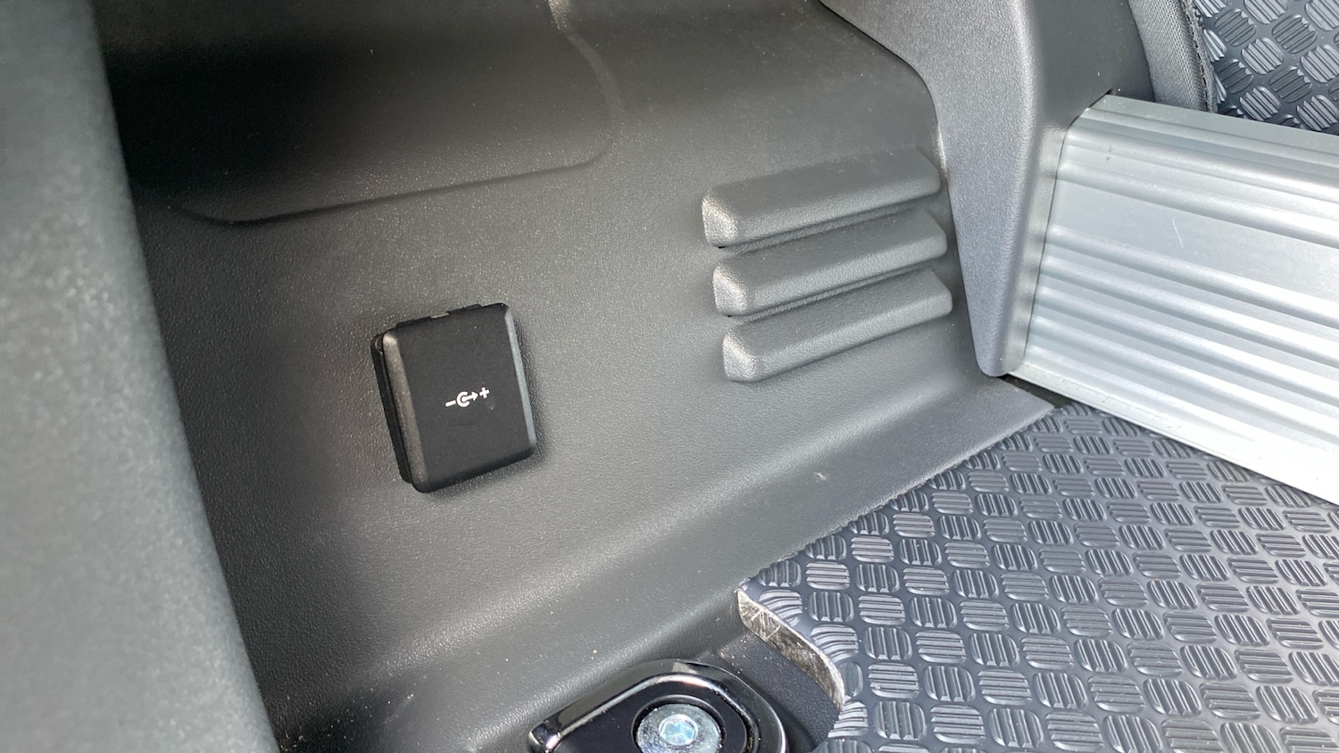 Used Land Rover Defender 2021 for sale - 76627756: Photo 72