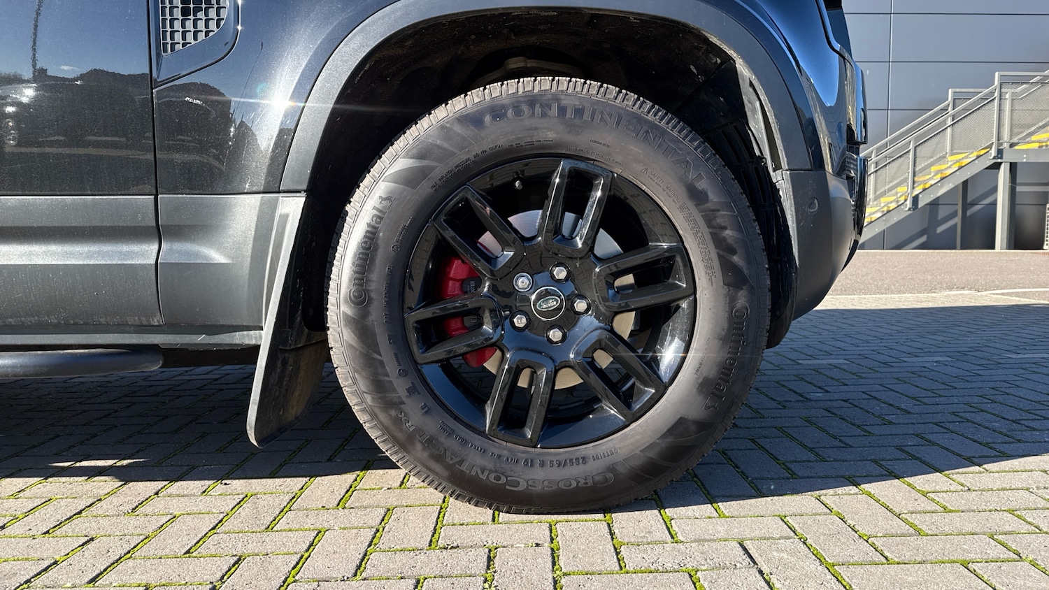 Used Land Rover Defender 2021 for sale - 76627756: Photo 8