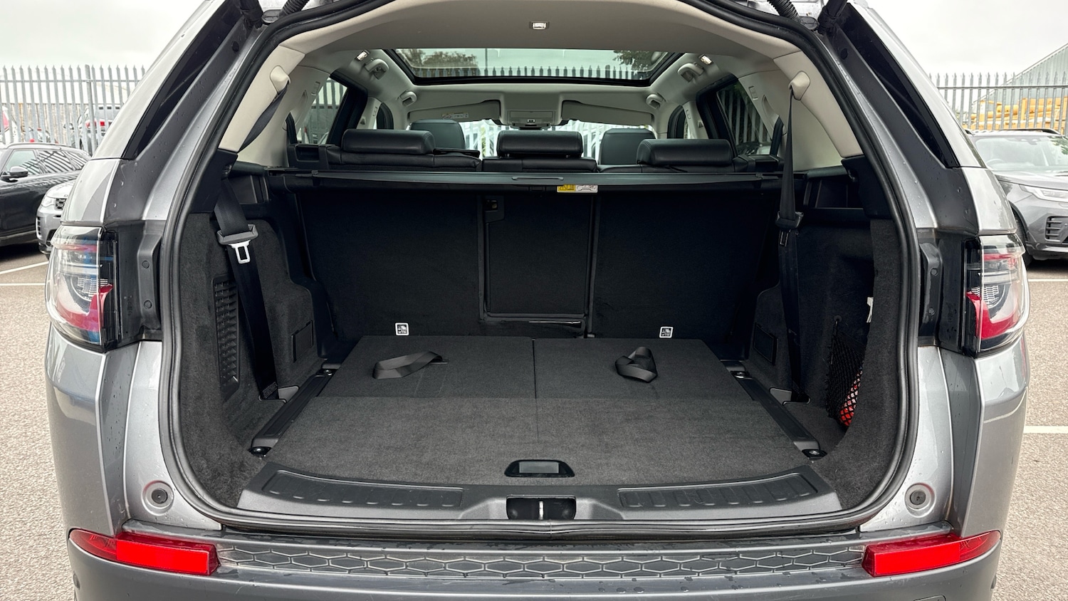 Used Land Rover Discovery Sport 2020 for sale - 76413219: Photo 10