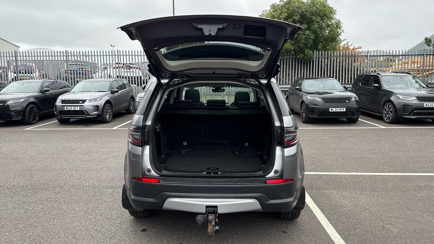 Used Land Rover Discovery Sport 2020 for sale - 76413219: Photo 27