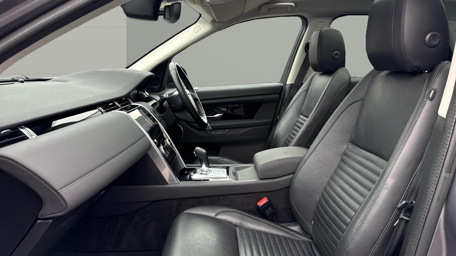 Used Land Rover Discovery Sport 2020 for sale - 76413219: Photo 3