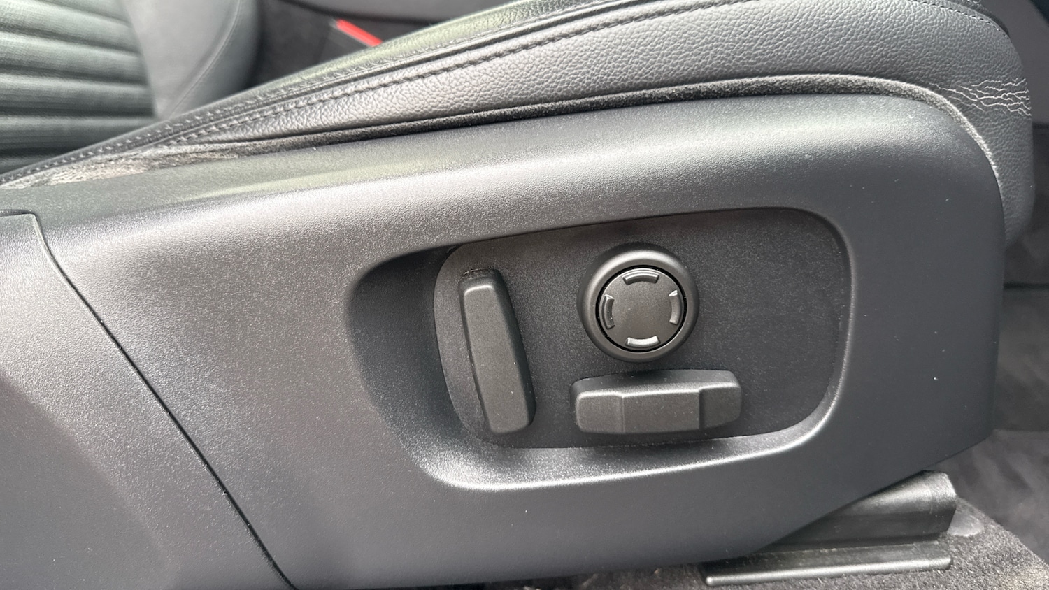 Used Land Rover Discovery Sport 2020 for sale - 76413219: Photo 30