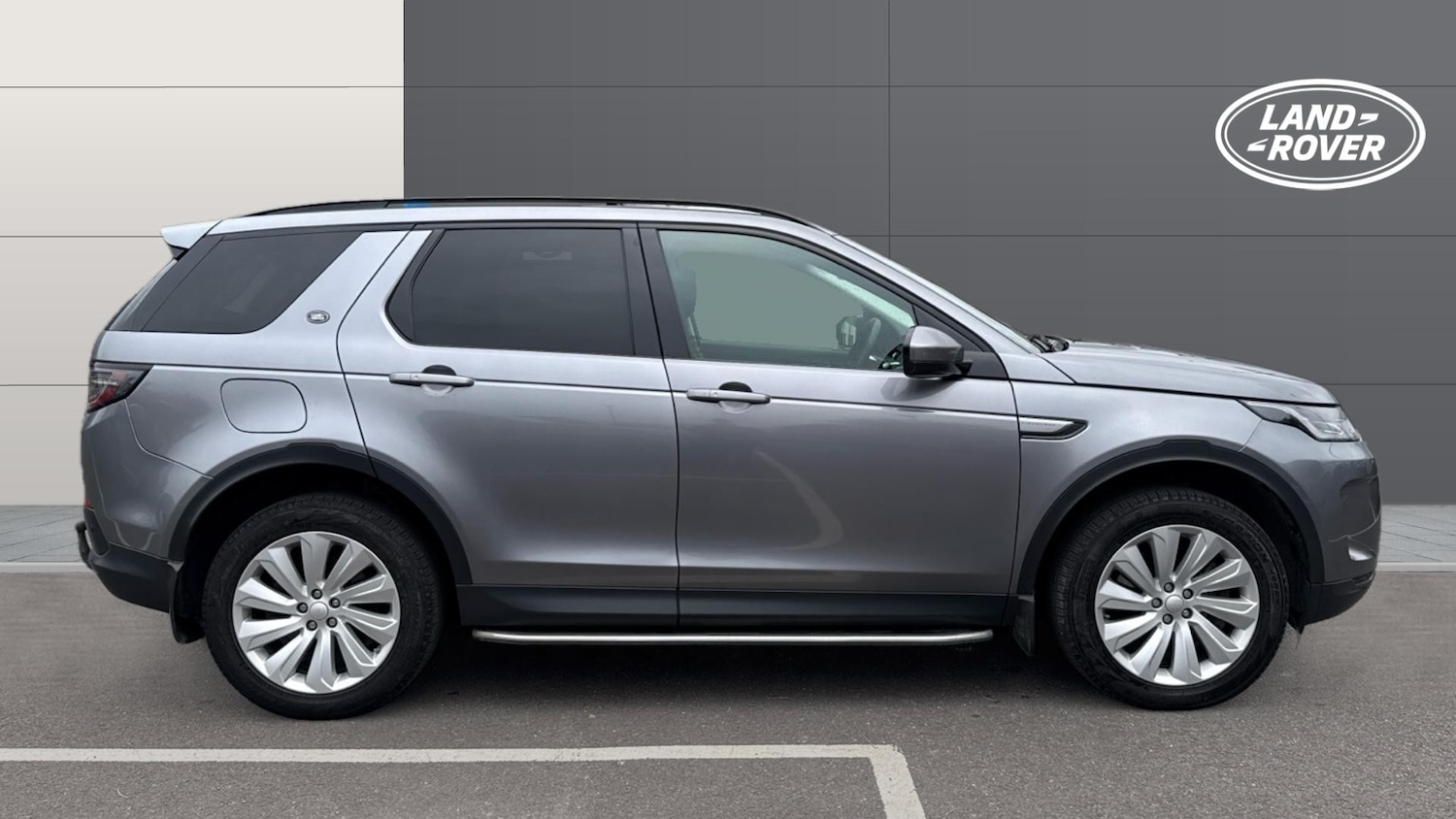 Used Land Rover Discovery Sport 2020 for sale - 76413219: Photo 5