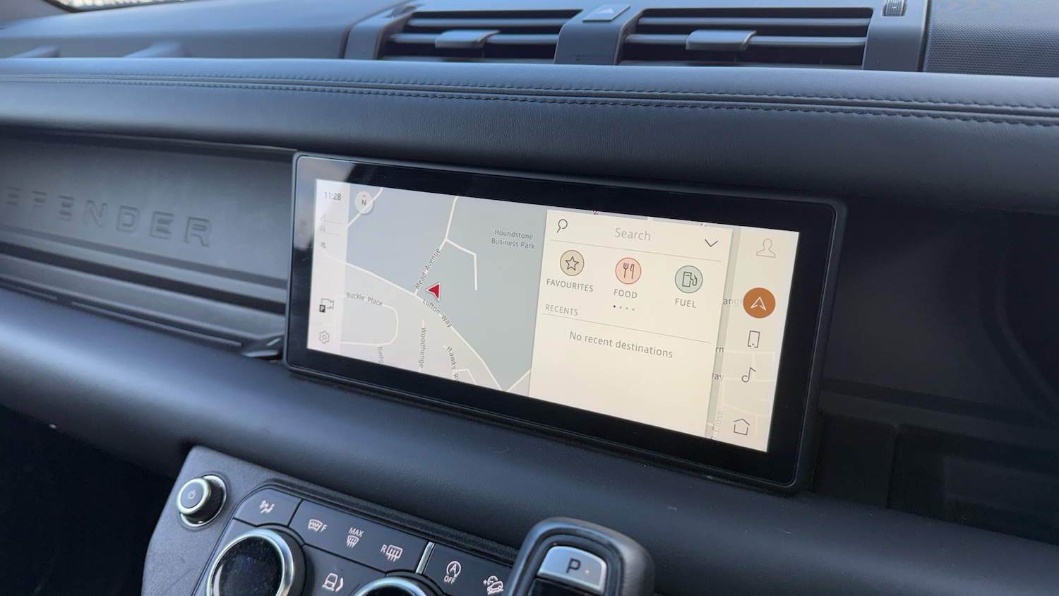 Used Land Rover Defender 2021 for sale - 76792867: Photo 11