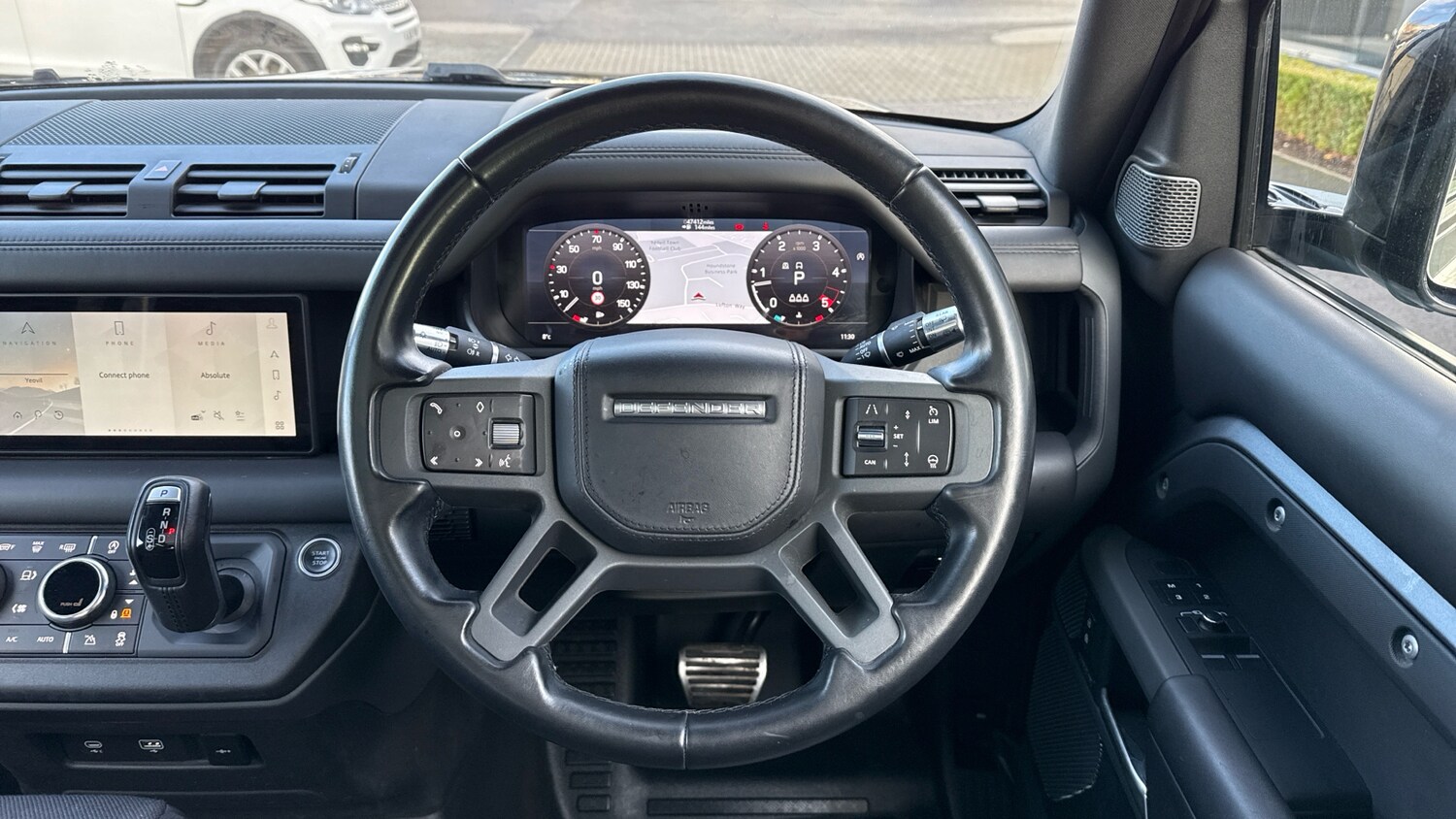 Used Land Rover Defender 2021 for sale - 76792867: Photo 15