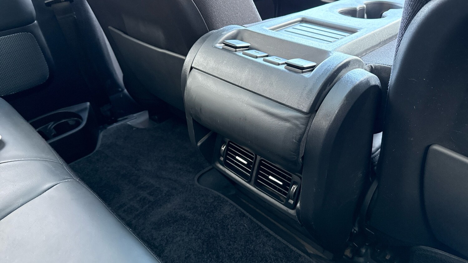 Used Land Rover Defender 2021 for sale - 76792867: Photo 18