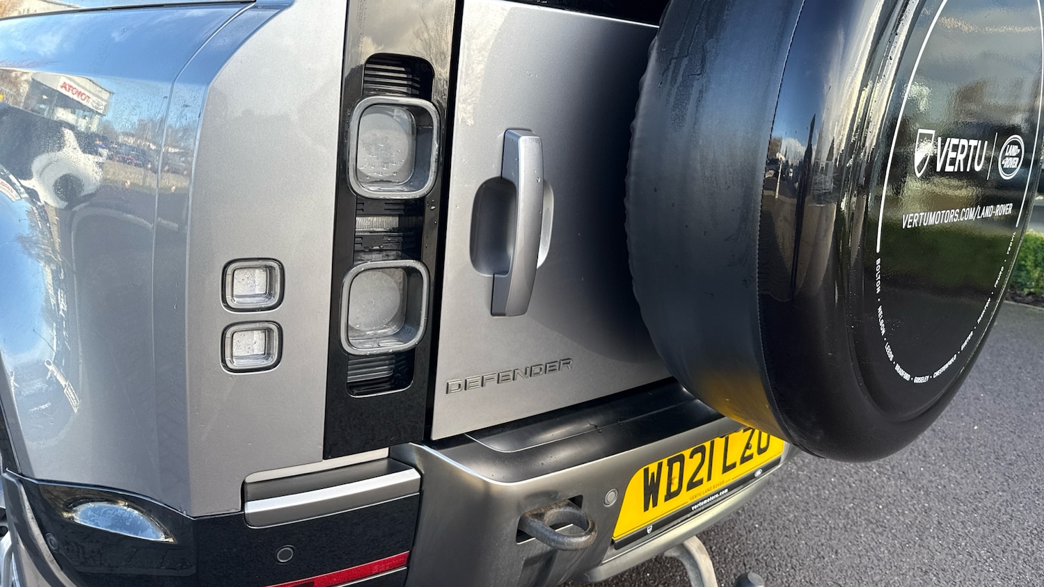 Used Land Rover Defender 2021 for sale - 76792867: Photo 19