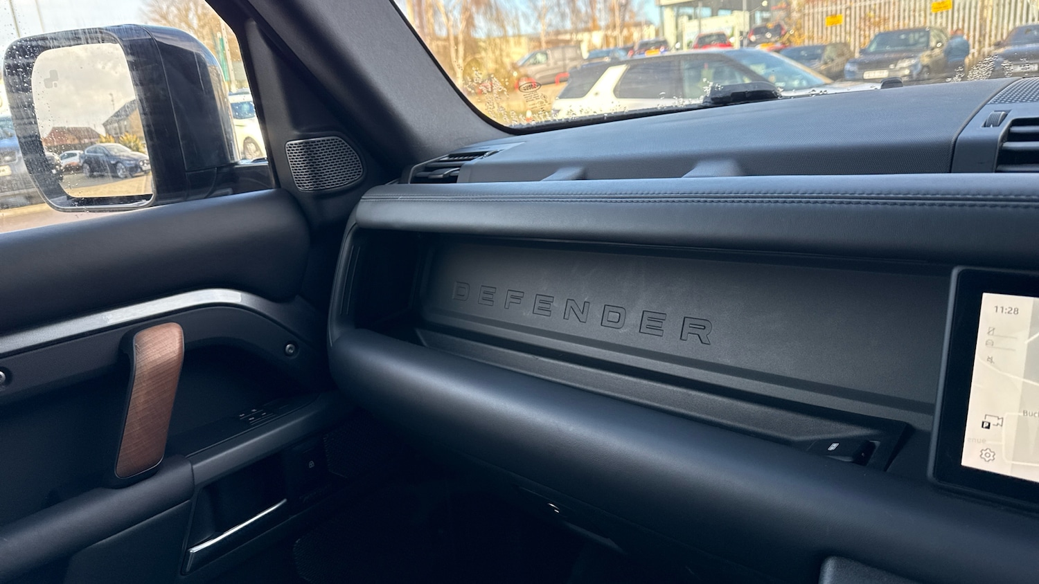 Used Land Rover Defender 2021 for sale - 76792867: Photo 26