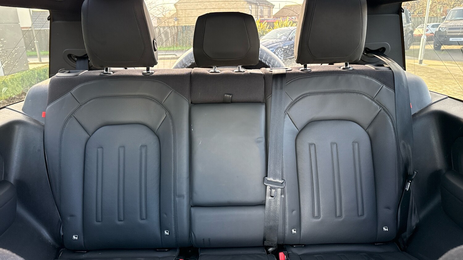 Used Land Rover Defender 2021 for sale - 76792867: Photo 46