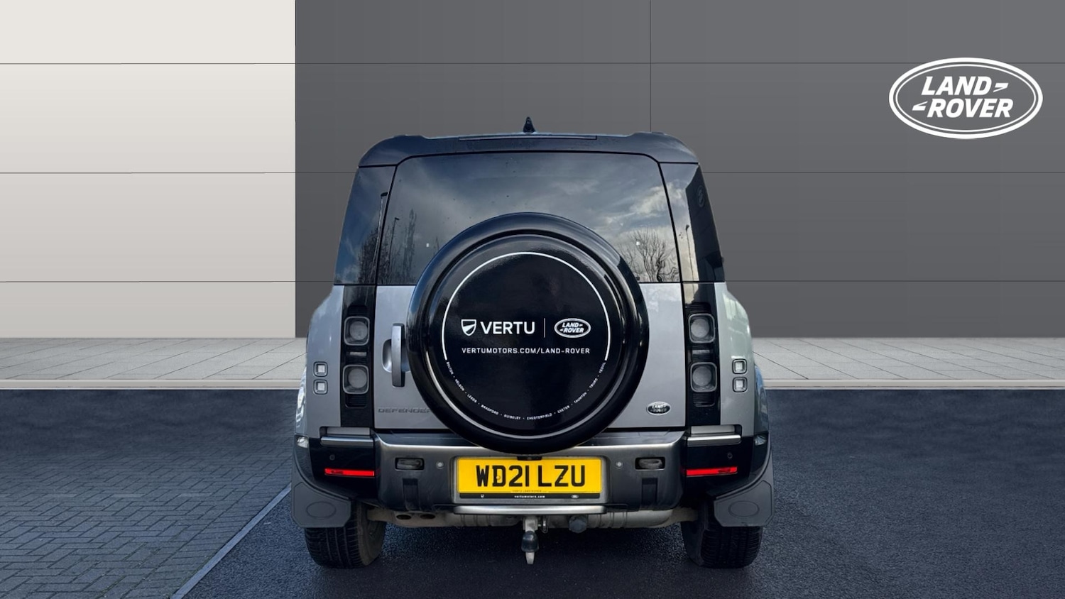 Used Land Rover Defender 2021 for sale - 76792867: Photo 6