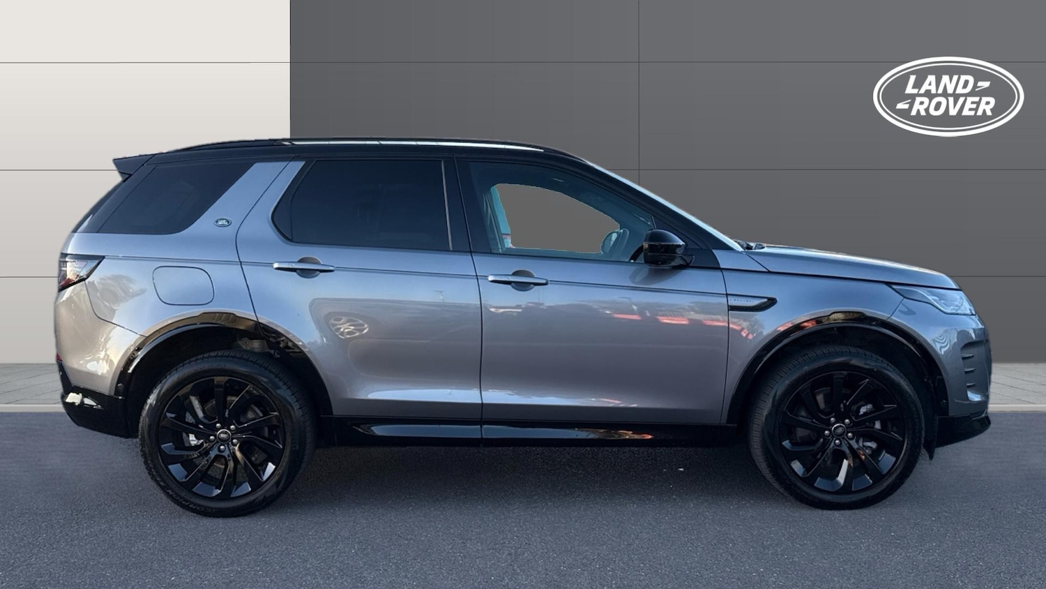 Used Land Rover Discovery Sport 2025 for sale - 76568361: Photo 5