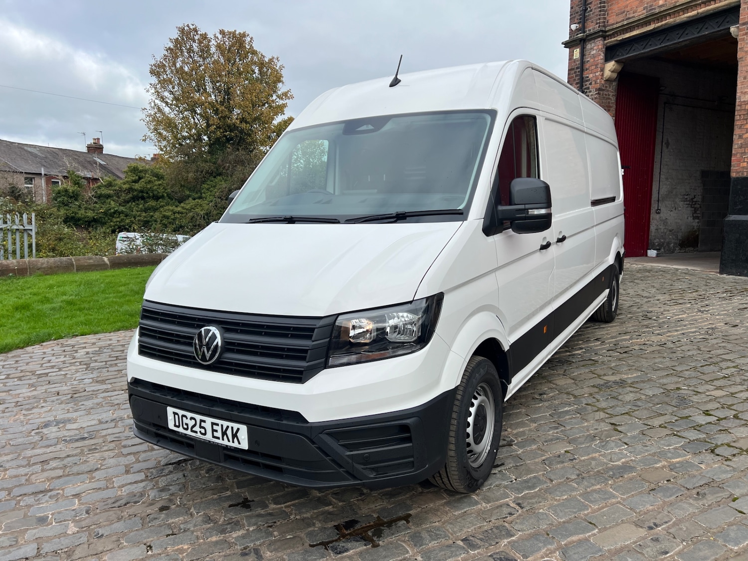 Used Volkswagen Crafter 2025 for sale - 76246284: Photo 1