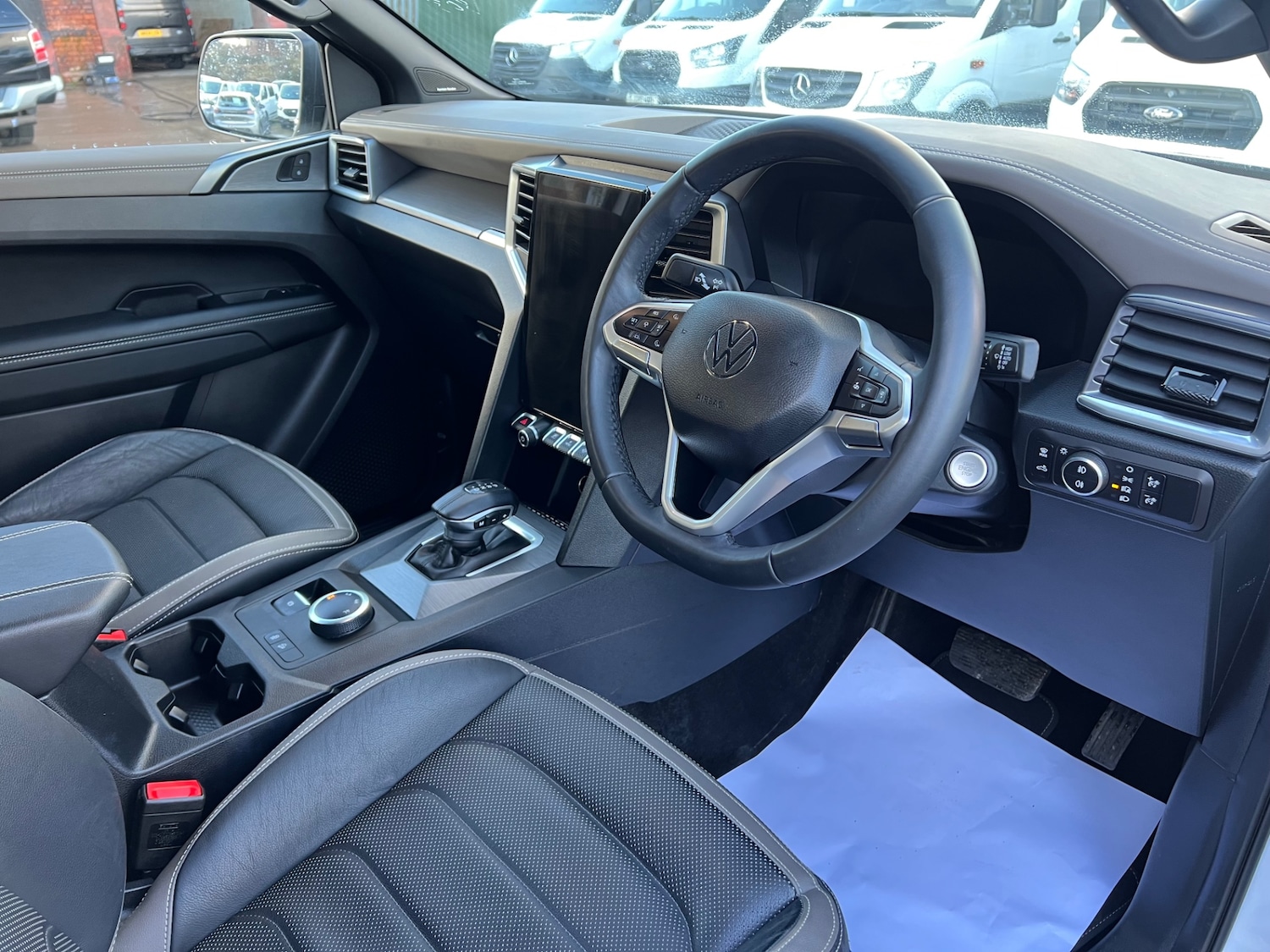 Used Volkswagen Amarok 2024 for sale - 77235391: Photo 11