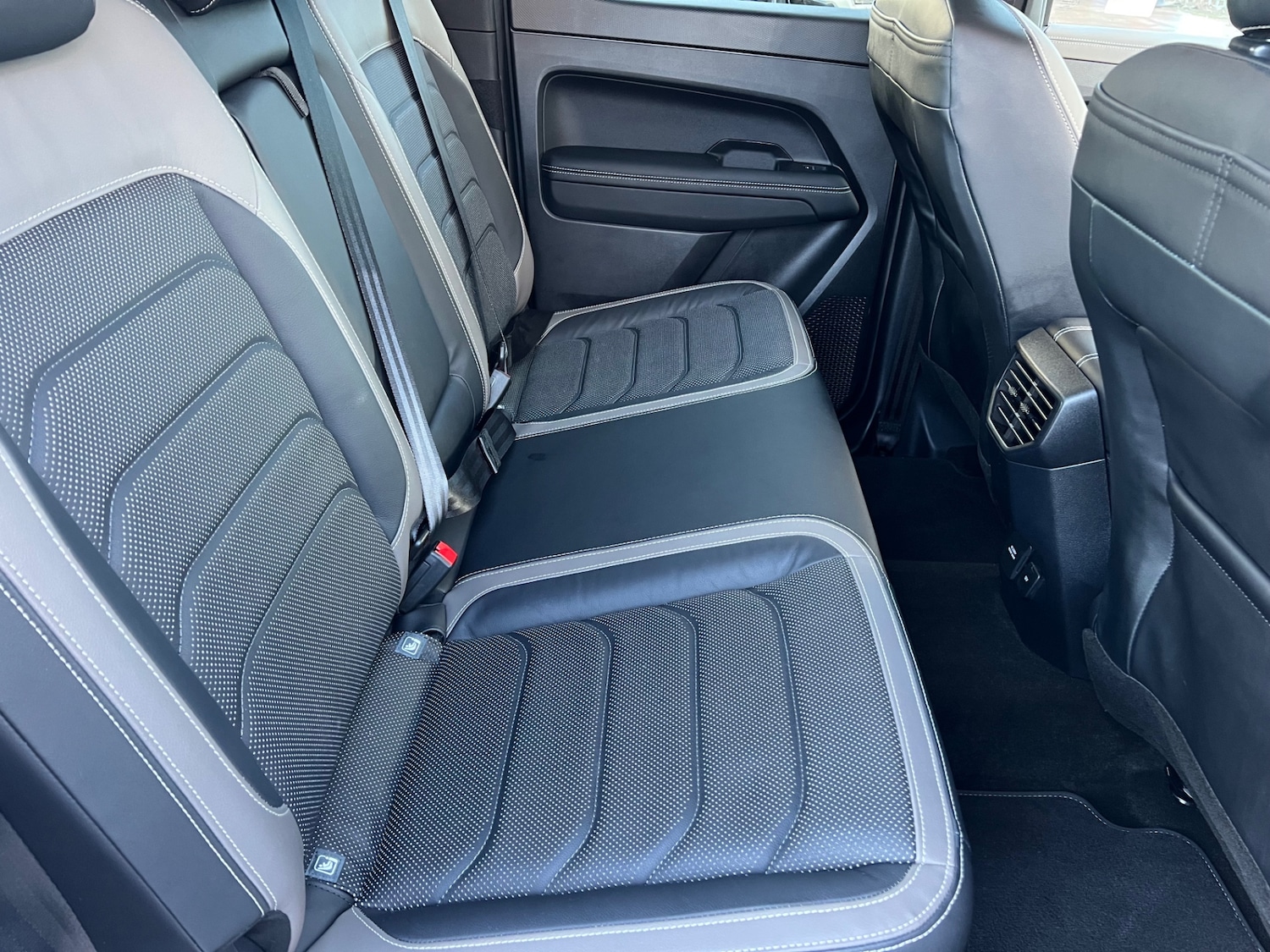 Used Volkswagen Amarok 2024 for sale - 77235391: Photo 13