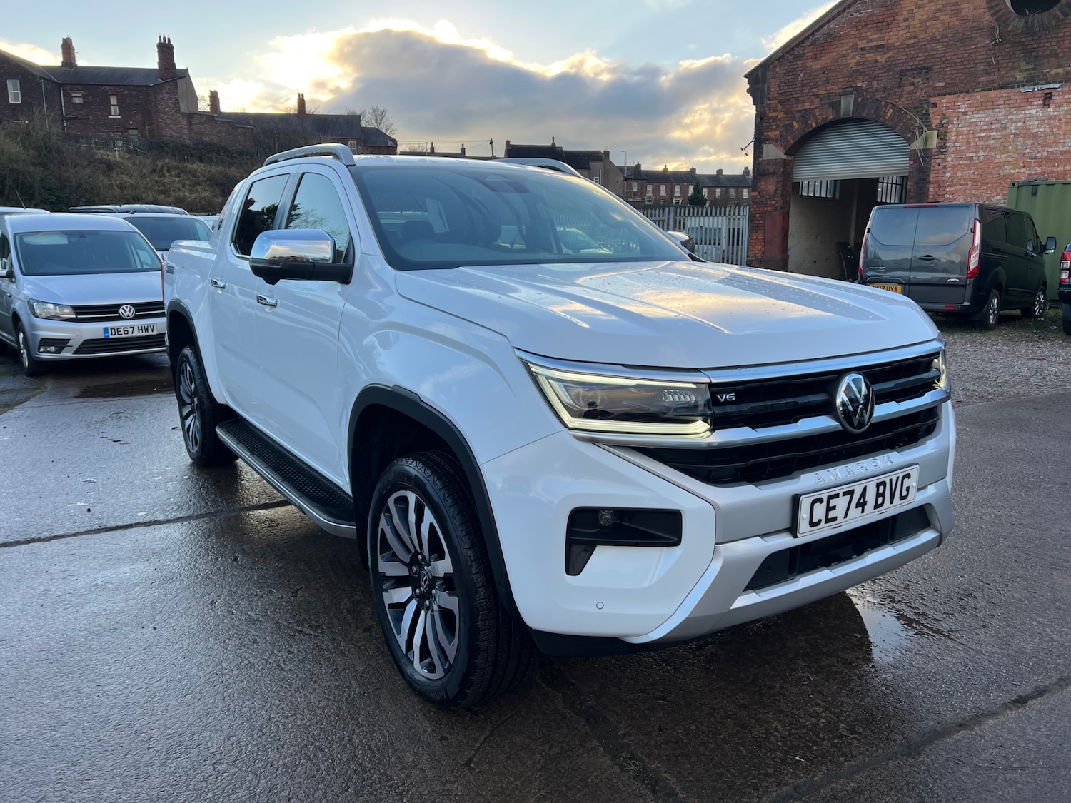 Used Volkswagen Amarok 2024 for sale - 77235391: Photo 8