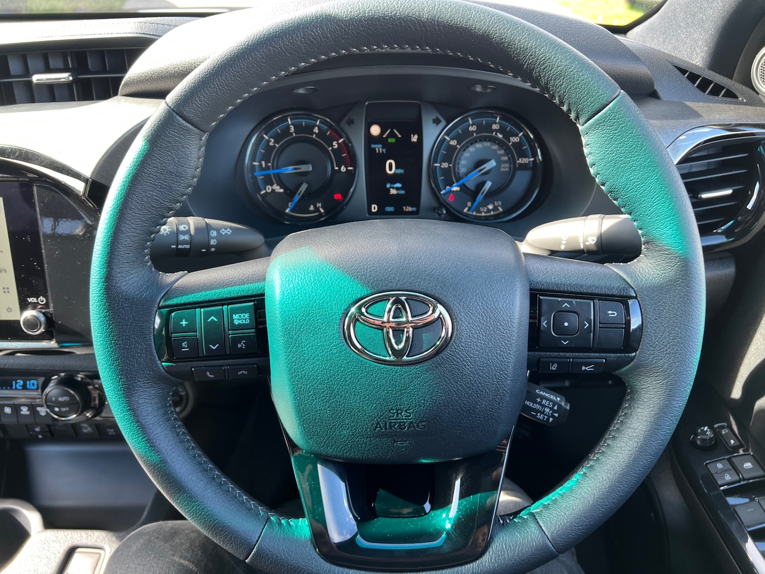 Used Toyota Hilux 2026 for sale - 78125464: Photo 12