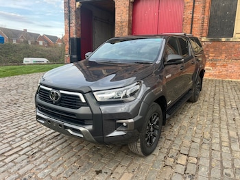 Used Toyota Hilux 2026 for sale - 78155519: Photo