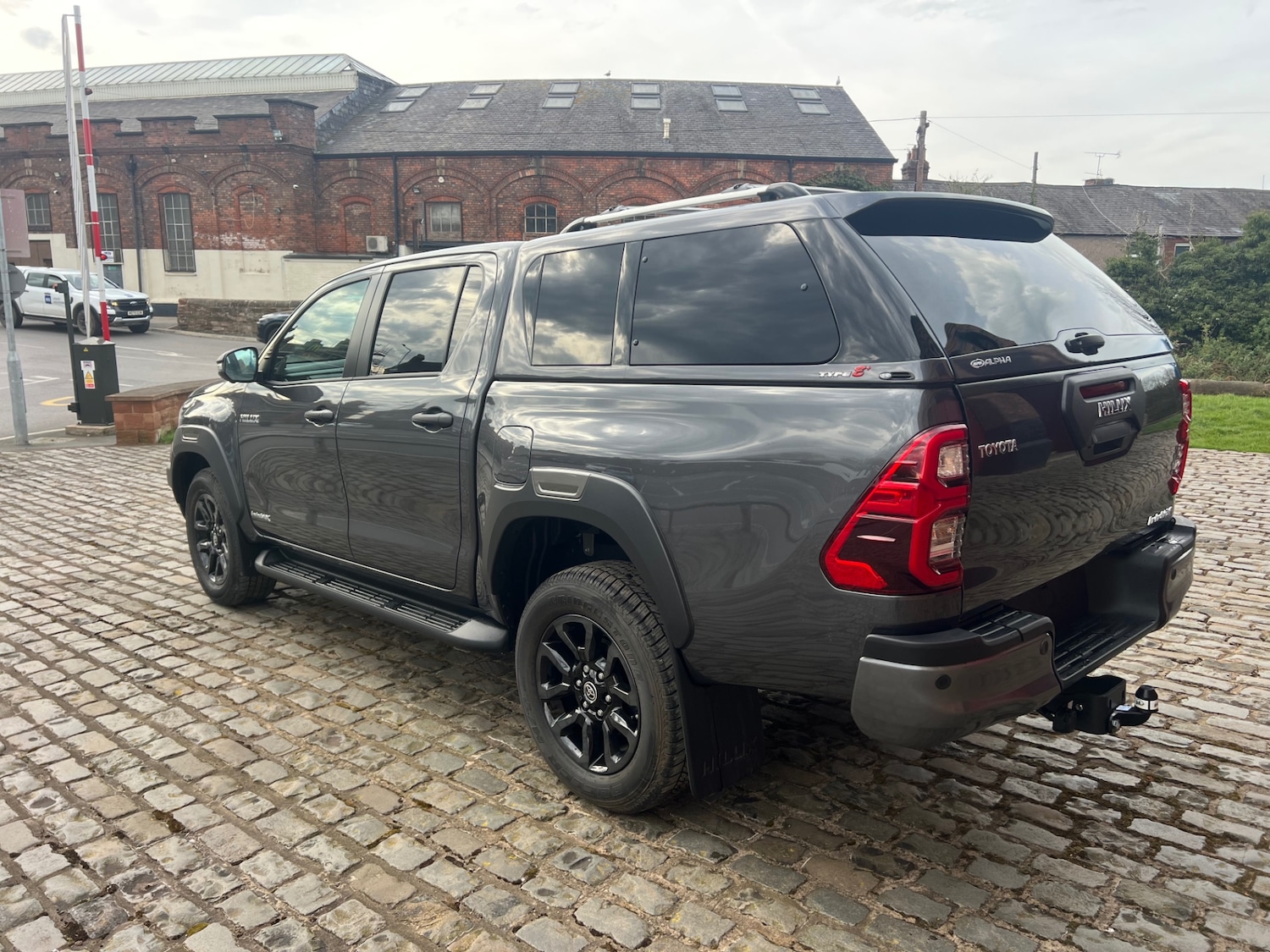 Used Toyota Hilux 2026 for sale - 78155519: Photo 5