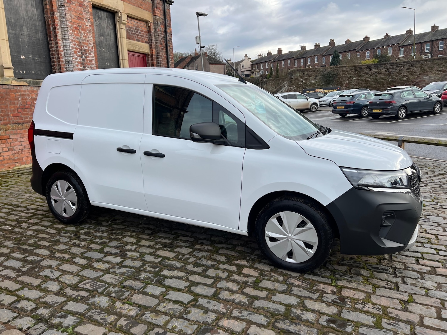 Used Nissan Other 2023 for sale - 77702933: Photo 11