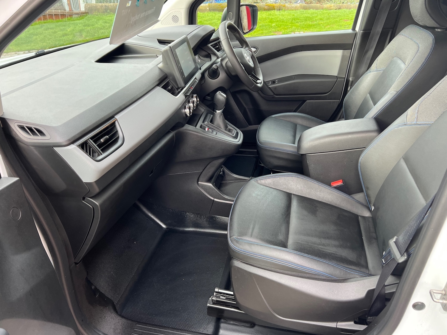 Used Nissan Other 2023 for sale - 77702933: Photo 17