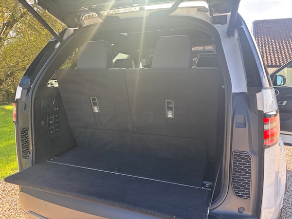 Used Land Rover Discovery 2017 for sale - 76187367: Photo 16