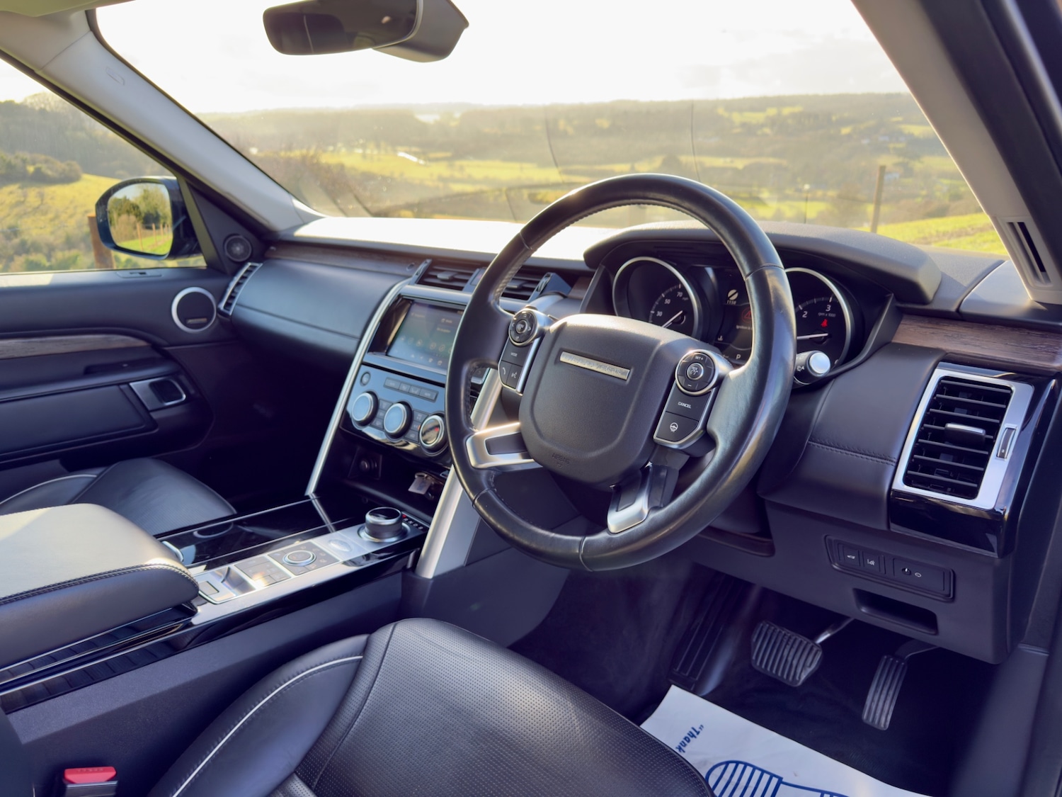 Used Land Rover Discovery 2017 for sale - 77227975: Photo 11