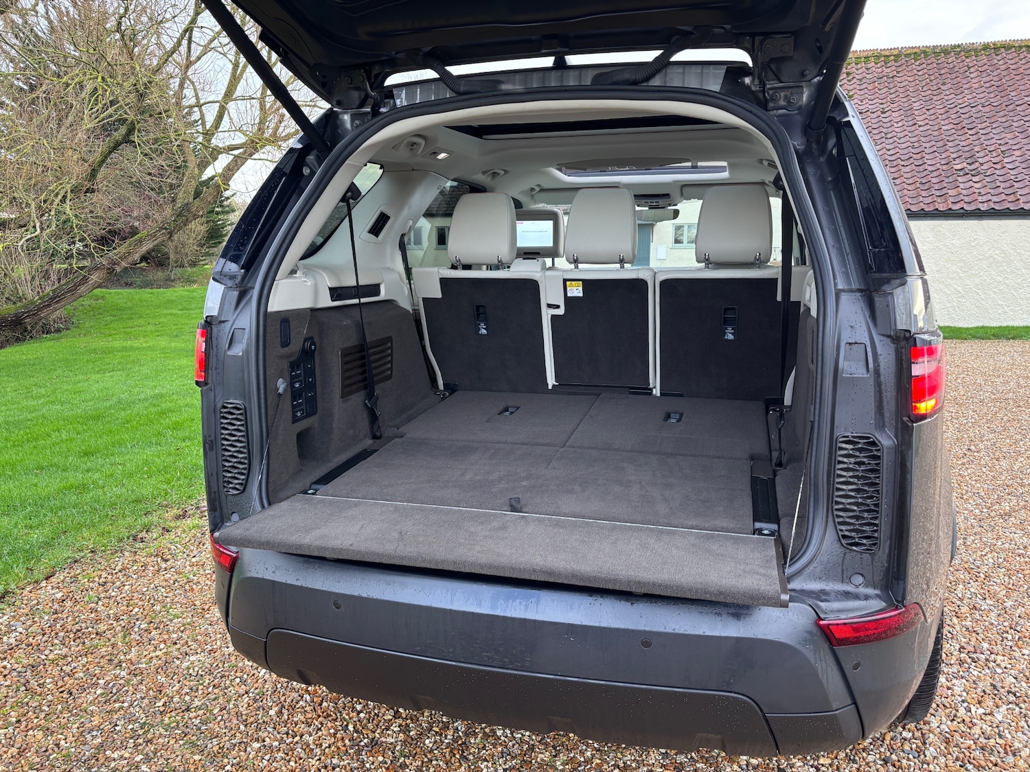 Used Land Rover Discovery 2018 for sale - 77038687: Photo 14