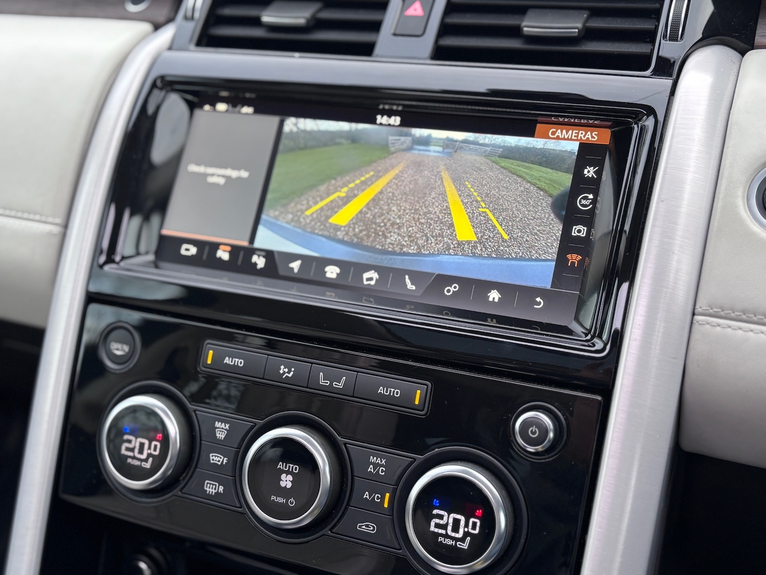 Used Land Rover Discovery 2018 for sale - 77038687: Photo 19