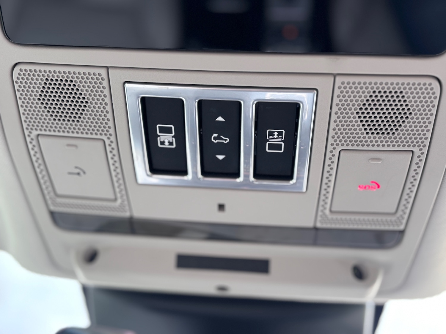 Used Land Rover Discovery 2018 for sale - 77038687: Photo 25