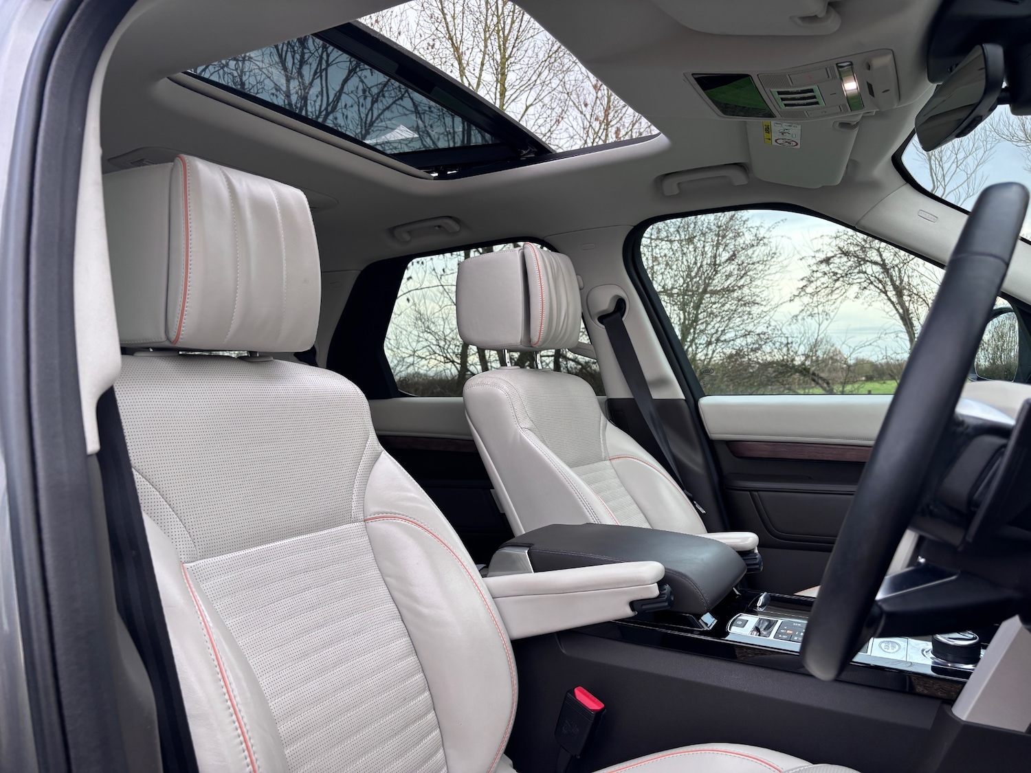 Used Land Rover Discovery 2018 for sale - 77038687: Photo 9